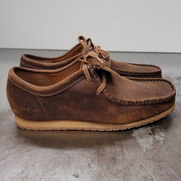 Clarks Other - Clarks Mens 7.5 Women's 9/9.5 Brown Leather Chukka Boots Wallabee Crepe Beeswax